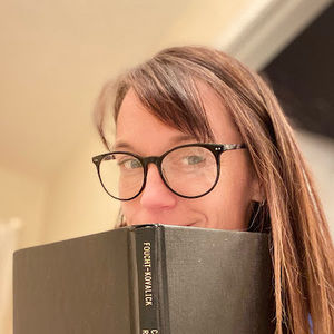 Meet your Posher, Holly